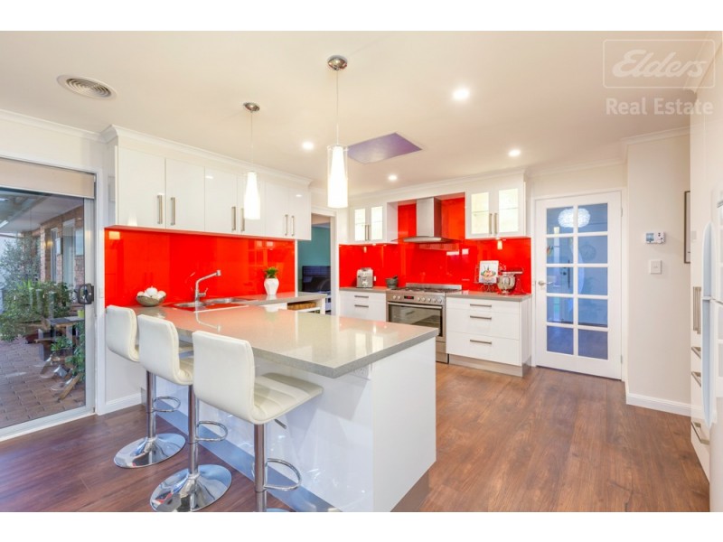 4 Hunter Close, Jerrabomberra NSW 2619