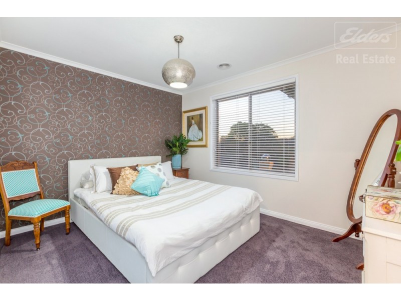 4 Hunter Close, Jerrabomberra NSW 2619