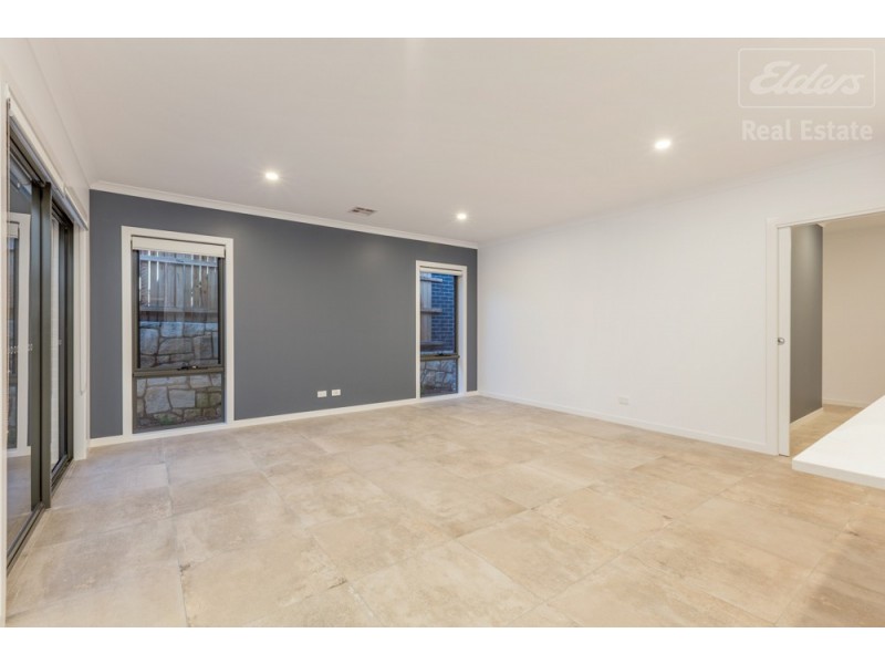 17 Keyte Street, Googong NSW 2620