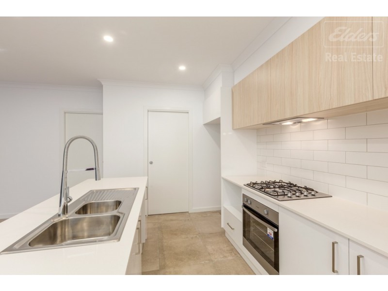 17 Keyte Street, Googong NSW 2620