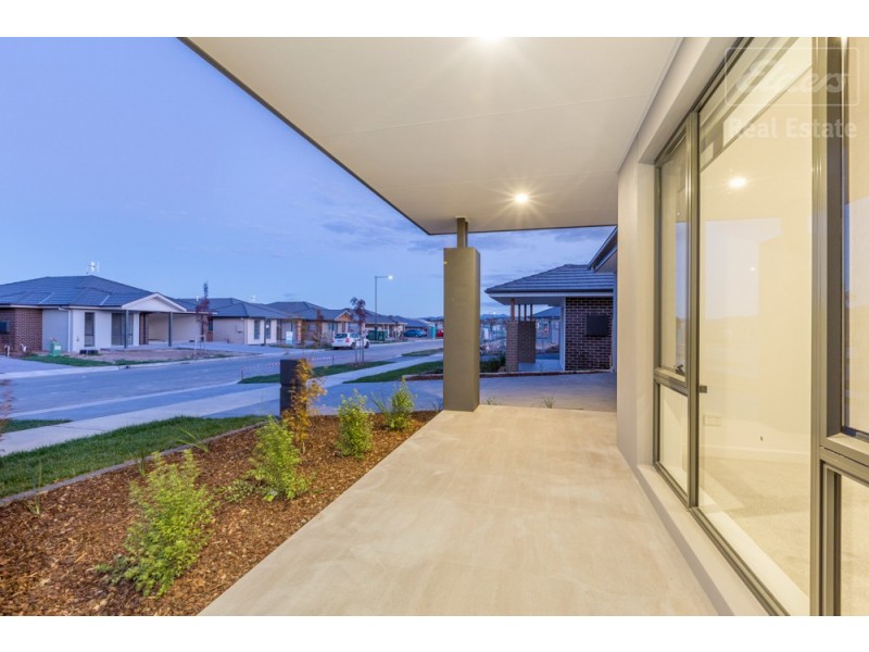 17 Keyte Street, Googong NSW 2620