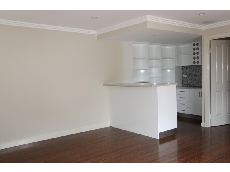 42 Agnes Avenue, Queanbeyan NSW 2620