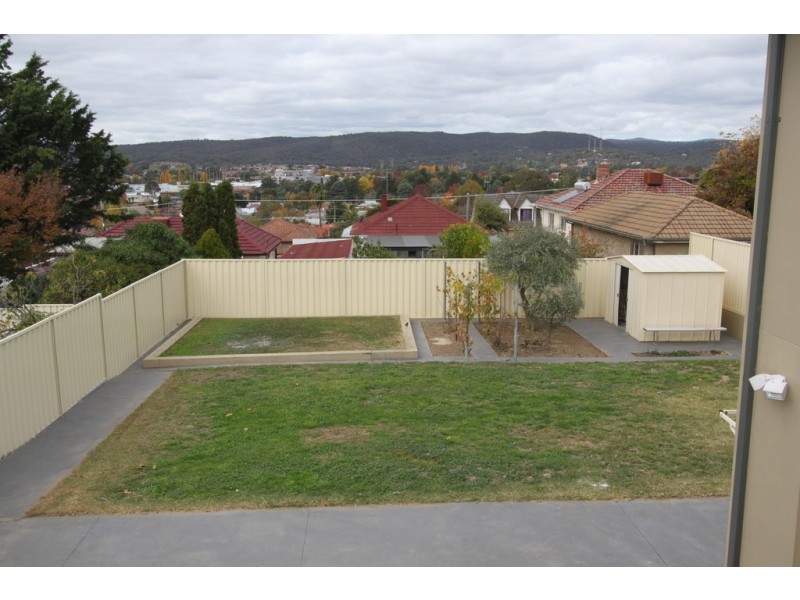 42 Agnes Avenue, Queanbeyan NSW 2620