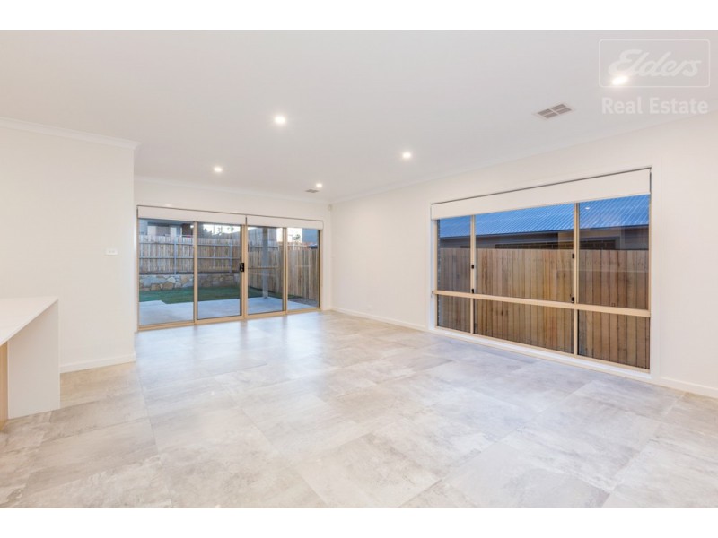 9 Keyte Street, Googong NSW 2620