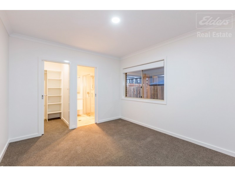 9 Keyte Street, Googong NSW 2620