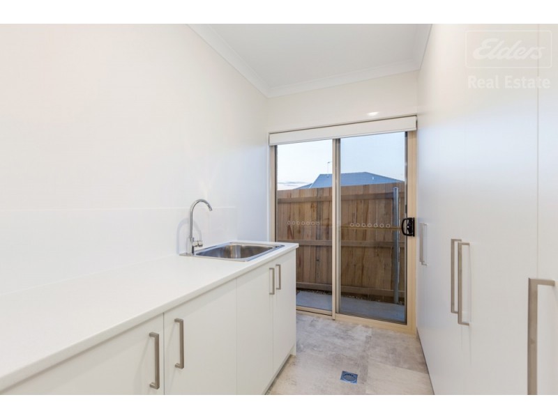 9 Keyte Street, Googong NSW 2620