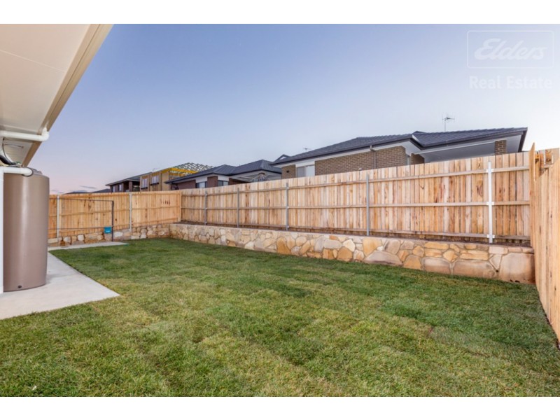9 Keyte Street, Googong NSW 2620