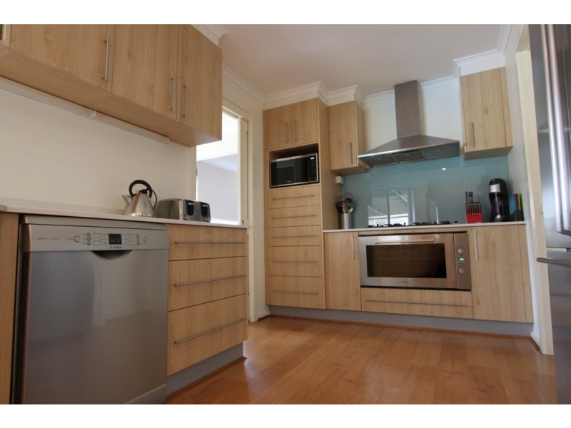 45 Firethorn Place, Jerrabomberra NSW 2619