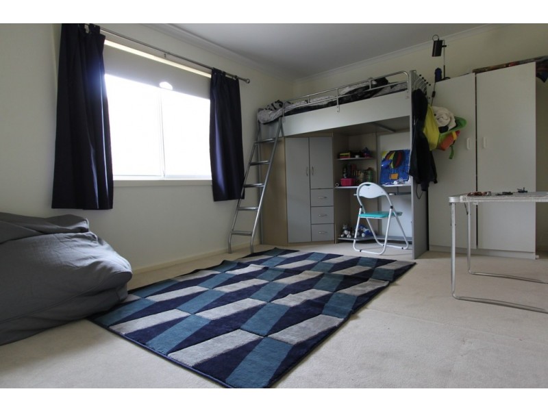 45 Firethorn Place, Jerrabomberra NSW 2619