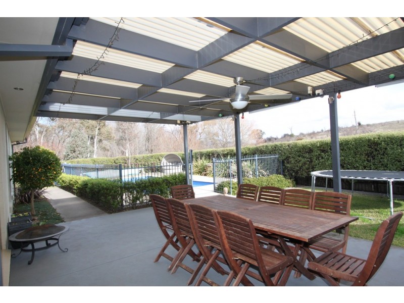 45 Firethorn Place, Jerrabomberra NSW 2619