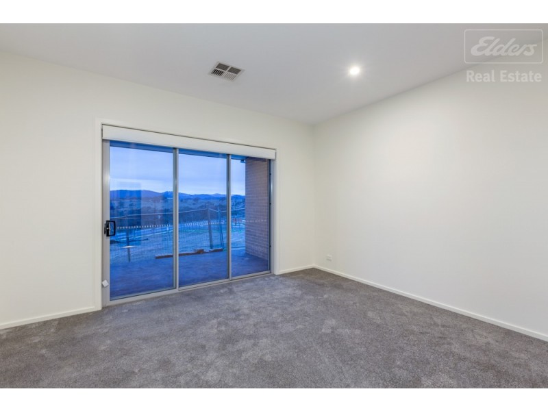 7 Flint Street, Googong NSW 2620