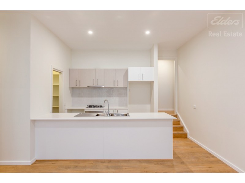 7 Flint Street, Googong NSW 2620