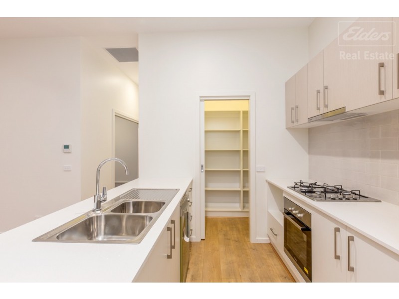 7 Flint Street, Googong NSW 2620