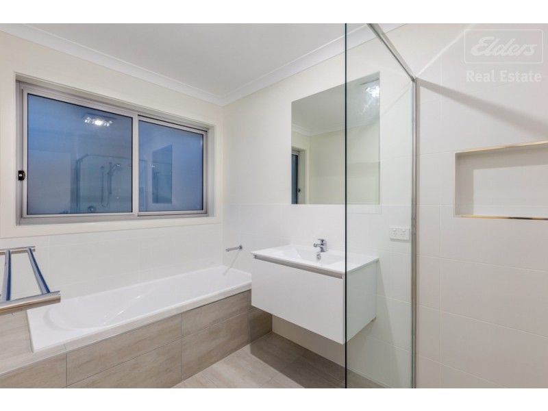 7 Flint Street, Googong NSW 2620