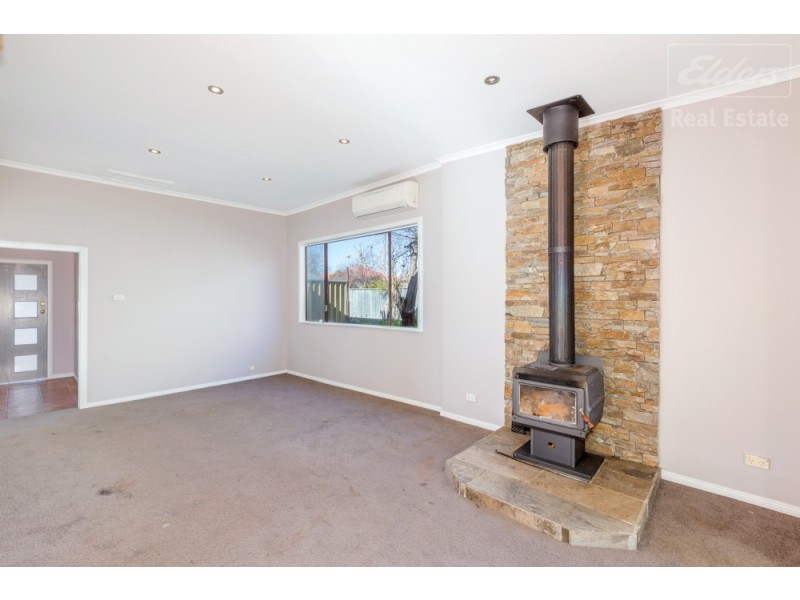 15 McIntosh Street, Queanbeyan NSW 2620