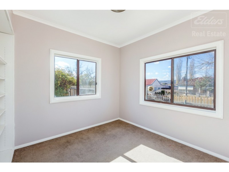 15 McIntosh Street, Queanbeyan NSW 2620