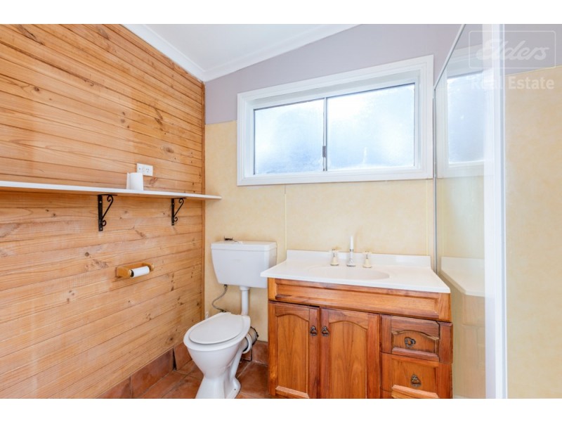 15 McIntosh Street, Queanbeyan NSW 2620