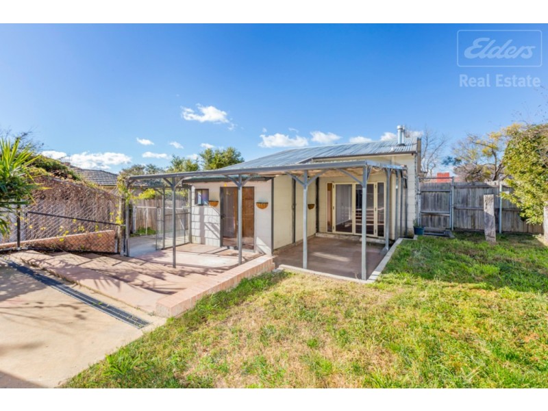15 McIntosh Street, Queanbeyan NSW 2620