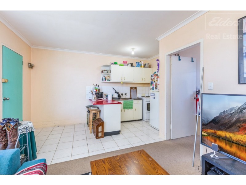 3/122 Henderson Road, Crestwood NSW 2620