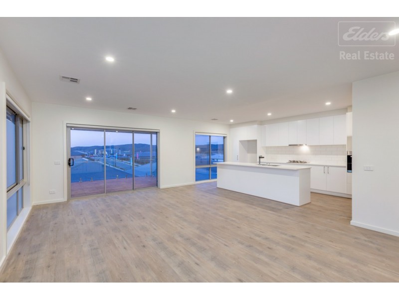 19 Tyrrell Street, Googong NSW 2620