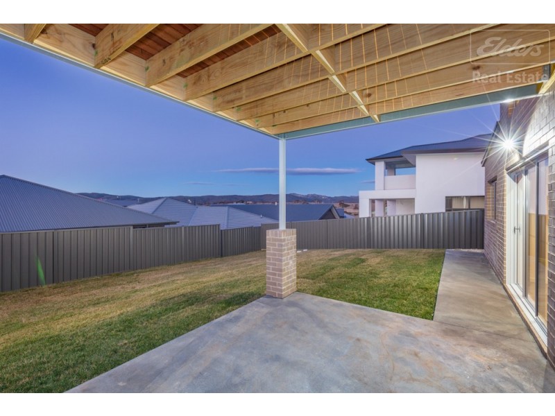19 Tyrrell Street, Googong NSW 2620