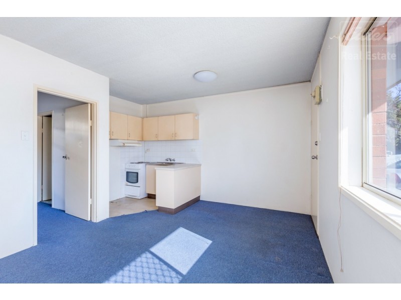 27/22 Mowatt Street, Queanbeyan East NSW 2620