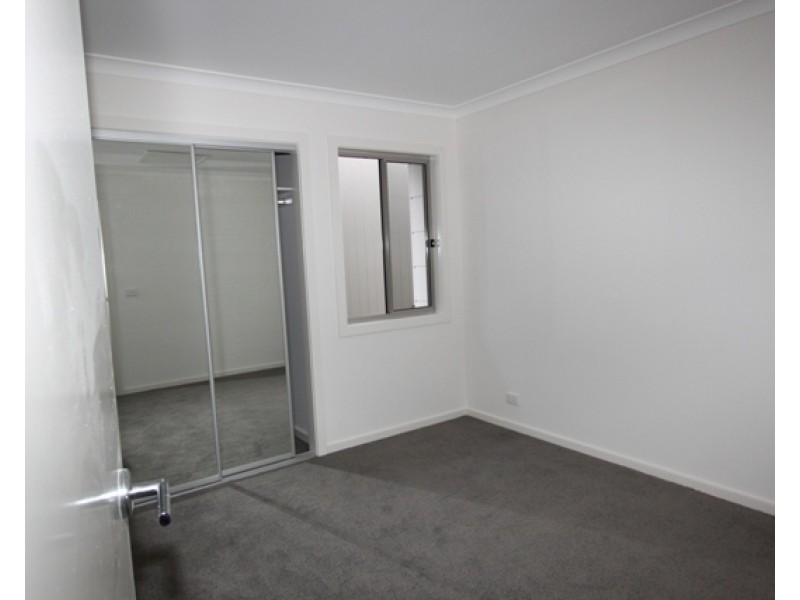 78 Caragh Avenue, Googong NSW 2620