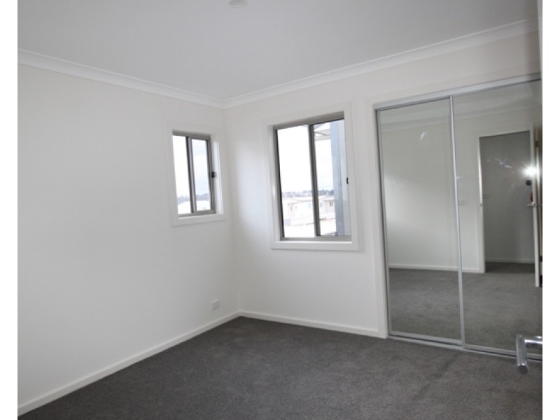 78 Caragh Avenue, Googong NSW 2620