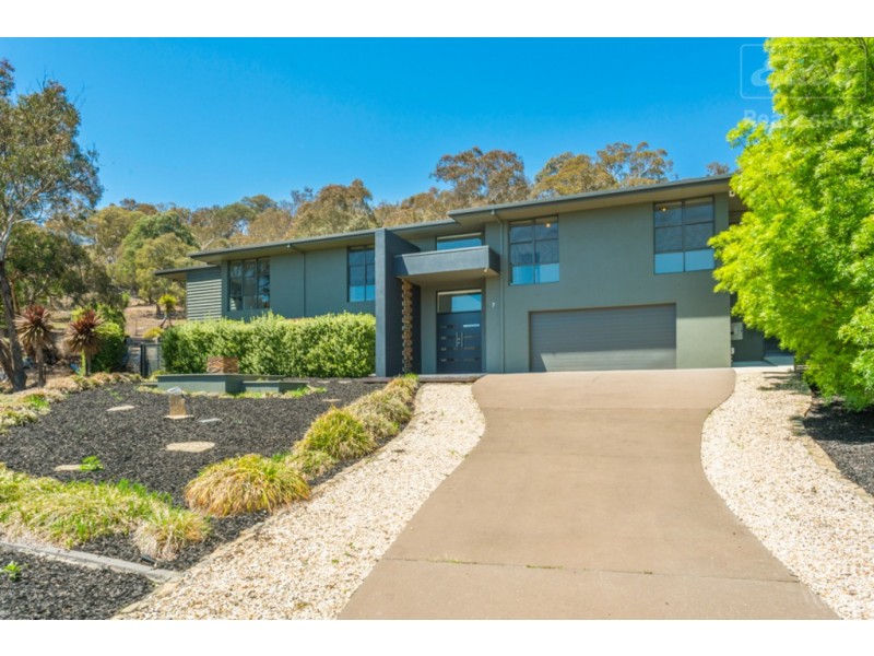 7 Barrigan Place, Jerrabomberra NSW 2619