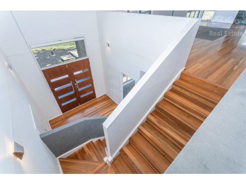 7 Barrigan Place, Jerrabomberra NSW 2619