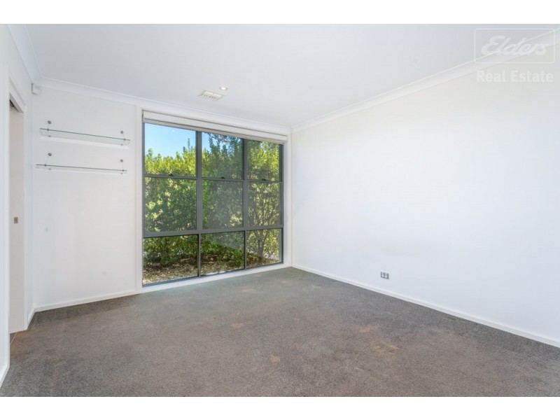 7 Barrigan Place, Jerrabomberra NSW 2619