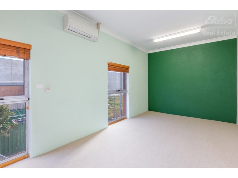 67 Monaro Street, Queanbeyan NSW 2620