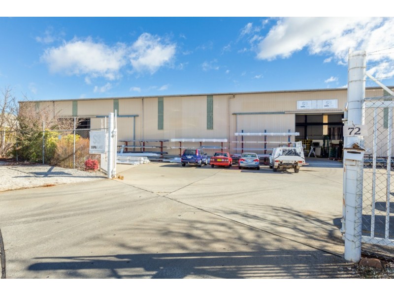 72-74 Bayldon Road, Queanbeyan West NSW 2620