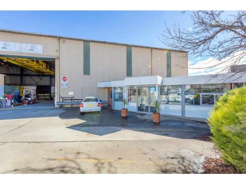 72-74 Bayldon Road, Queanbeyan West NSW 2620