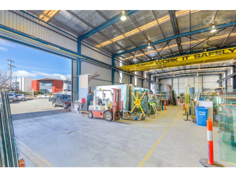 72-74 Bayldon Road, Queanbeyan West NSW 2620