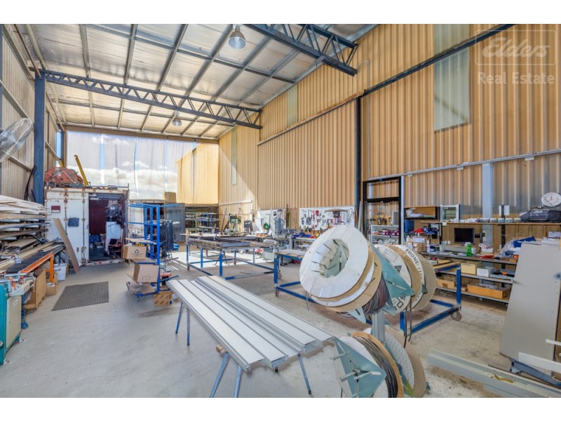 72-74 Bayldon Road, Queanbeyan West NSW 2620