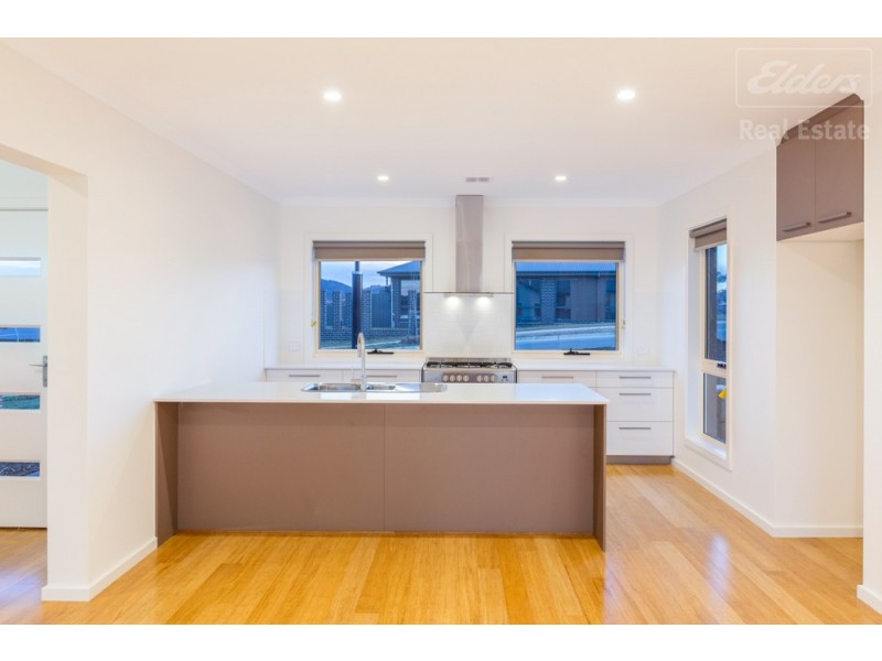 1 Studdy Road, Googong NSW 2620