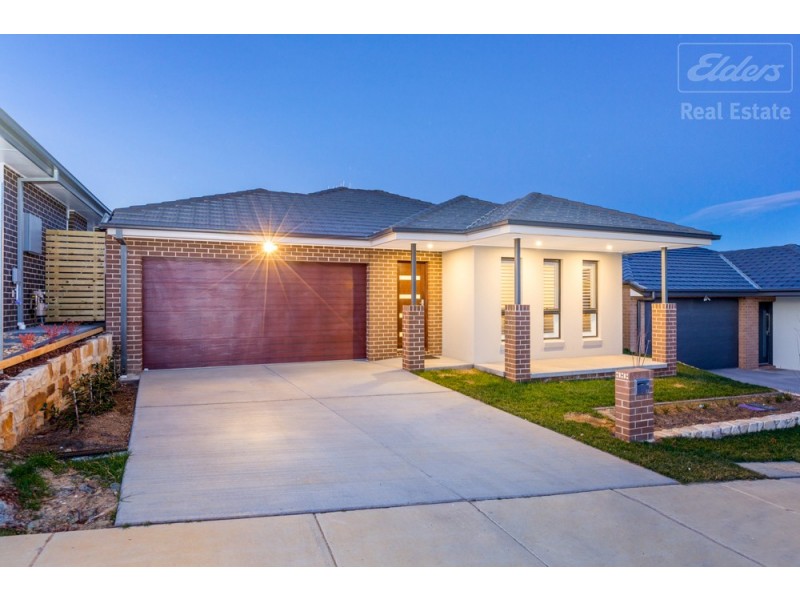 17 Daniel Street, Googong NSW 2620