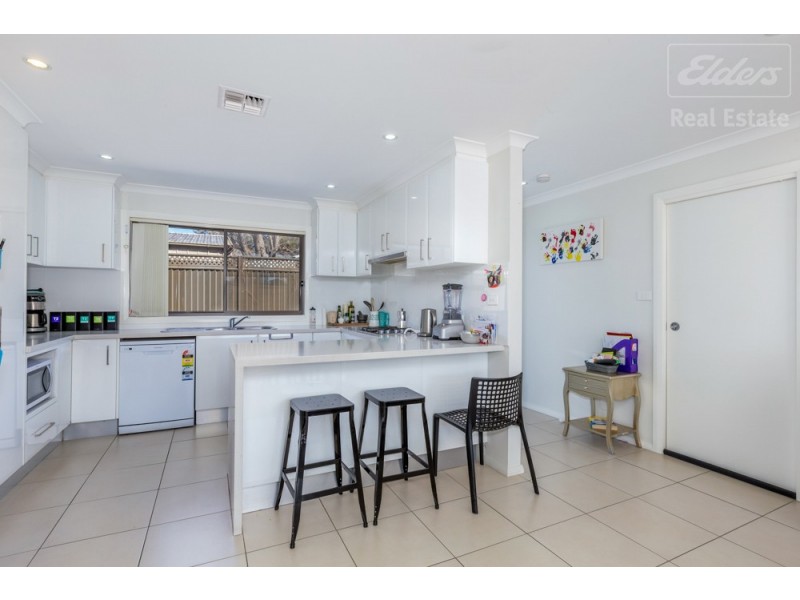 3/27 Donald Road, Queanbeyan NSW 2620