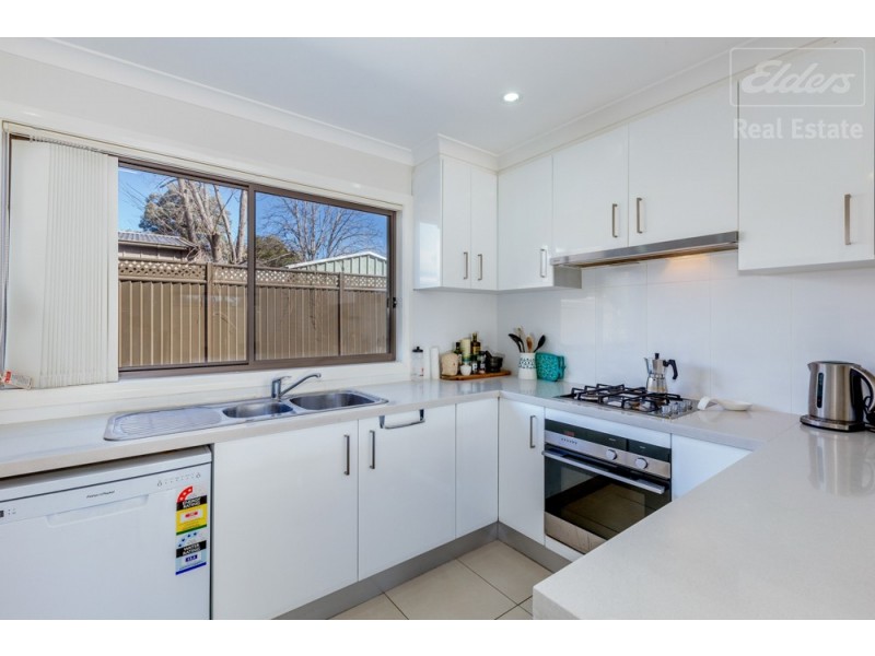 3/27 Donald Road, Queanbeyan NSW 2620