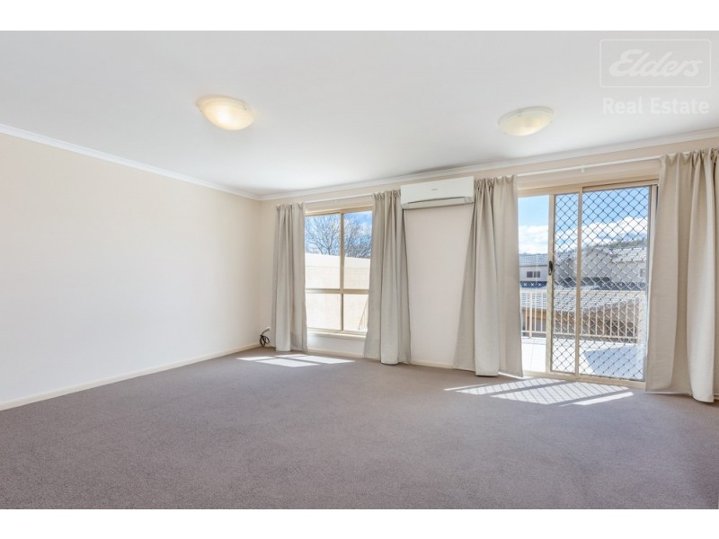 11/6 Doeberl Place, Karabar NSW 2620