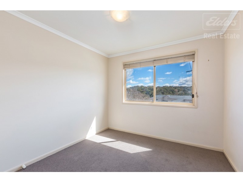 11/6 Doeberl Place, Karabar NSW 2620