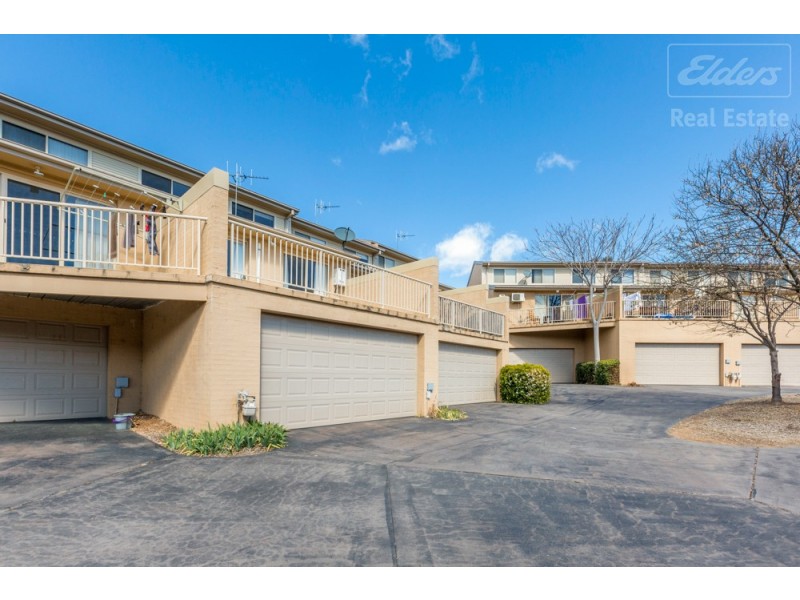 11/6 Doeberl Place, Karabar NSW 2620