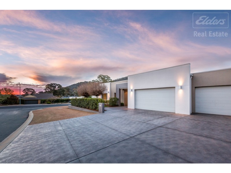 60 Pannamena Crescent, Jerrabomberra NSW 2619