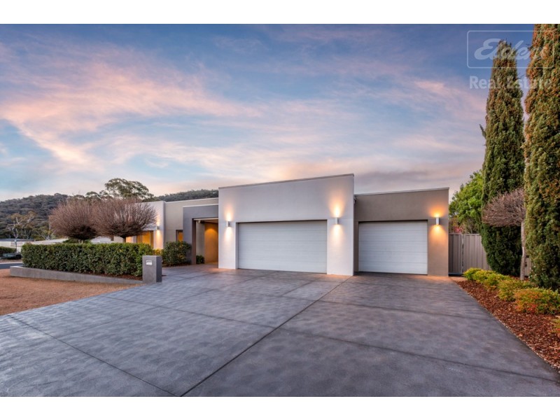 60 Pannamena Crescent, Jerrabomberra NSW 2619