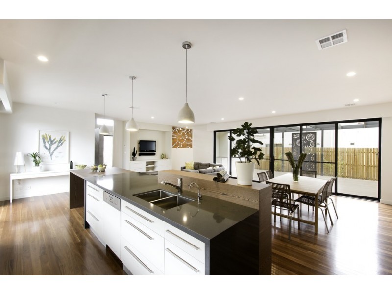 4 Bonarba Link, Googong NSW 2620