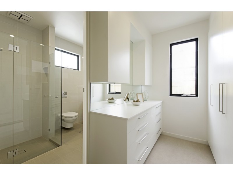 4 Bonarba Link, Googong NSW 2620