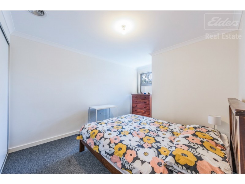 5/69 Gilmore Road, Queanbeyan West NSW 2620
