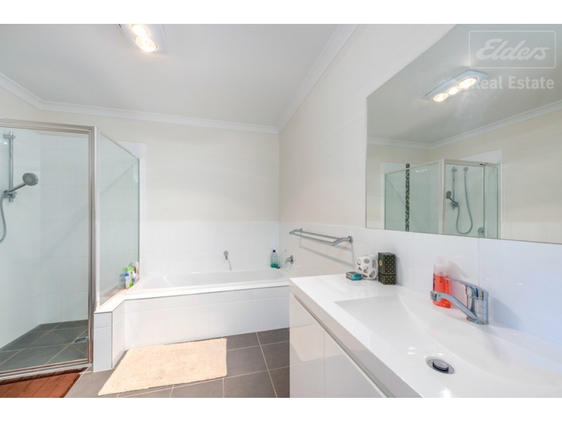 5/69 Gilmore Road, Queanbeyan West NSW 2620