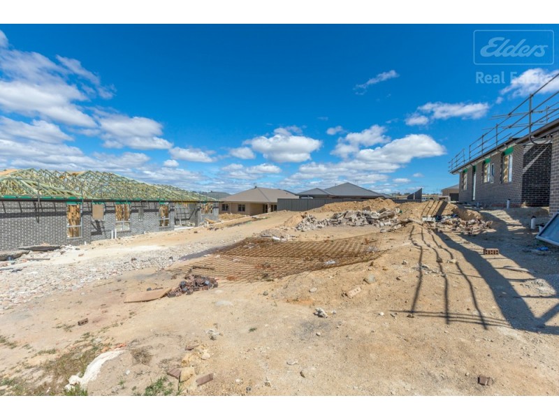 22 Tyrrell Street, Googong NSW 2620